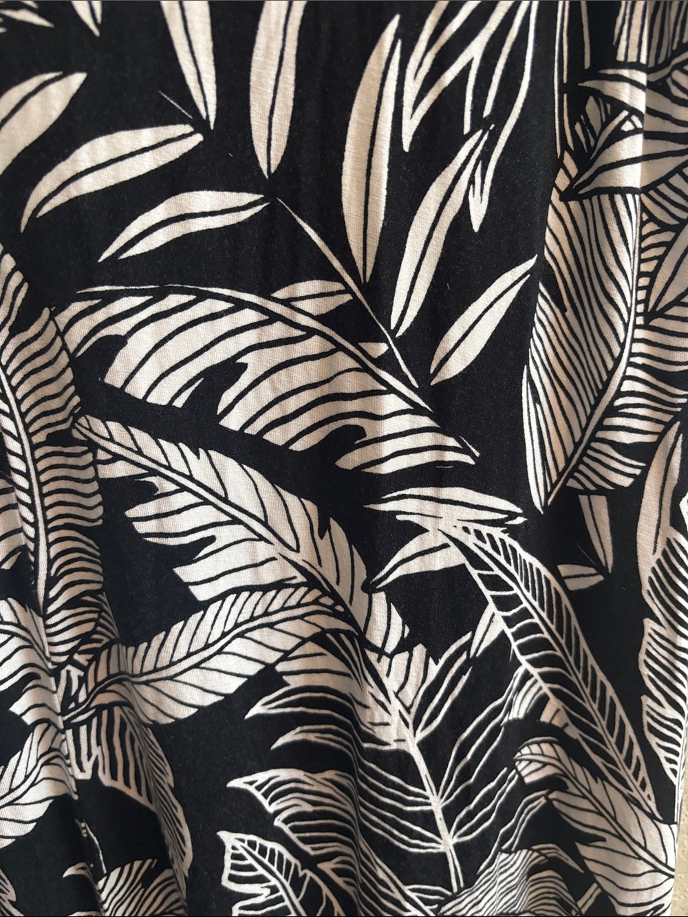 Avenue Black & White Leaf-Print Maxi Dress - Picture 11 of 12